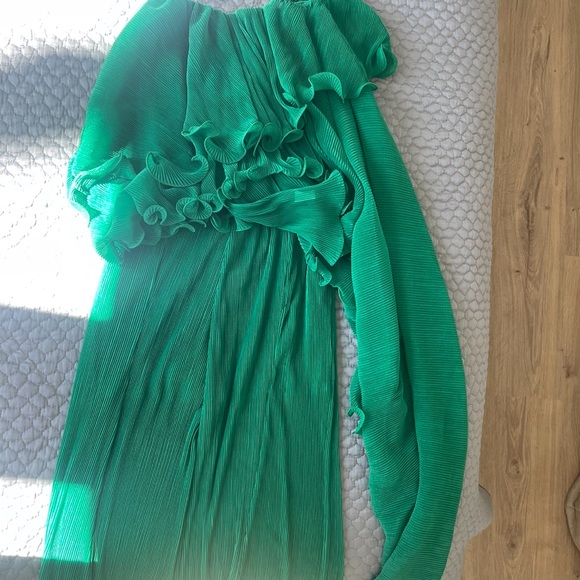 ZCRAVE Netta Top and Trousers in Green - Picture 3 of 3